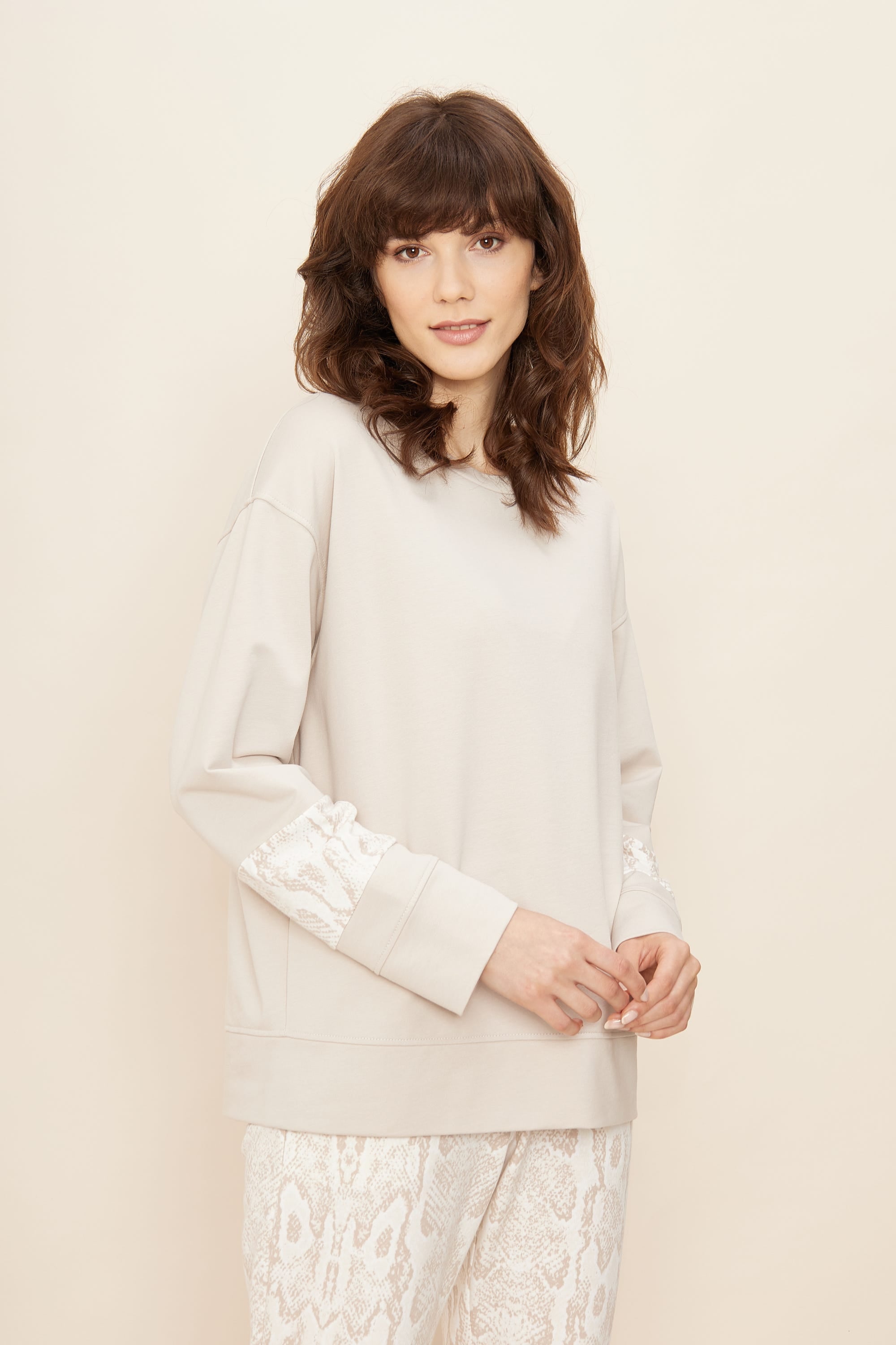 Detailbild 3 von Sweatshirt mit Details im Schlangenprint Animalprint Pastellfarben Baumwolle/Elasthan