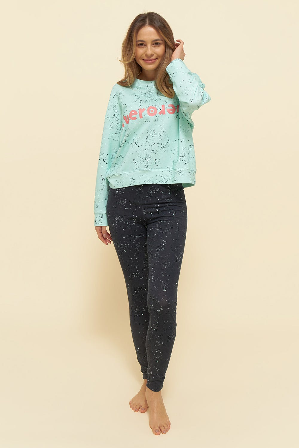 Detailbild 1 von Sweatshirt mit Schriftzug "hero" im Farbspritzer-Druck Mintgrün Mix & Match Bio-Baumwolle/Elasthan