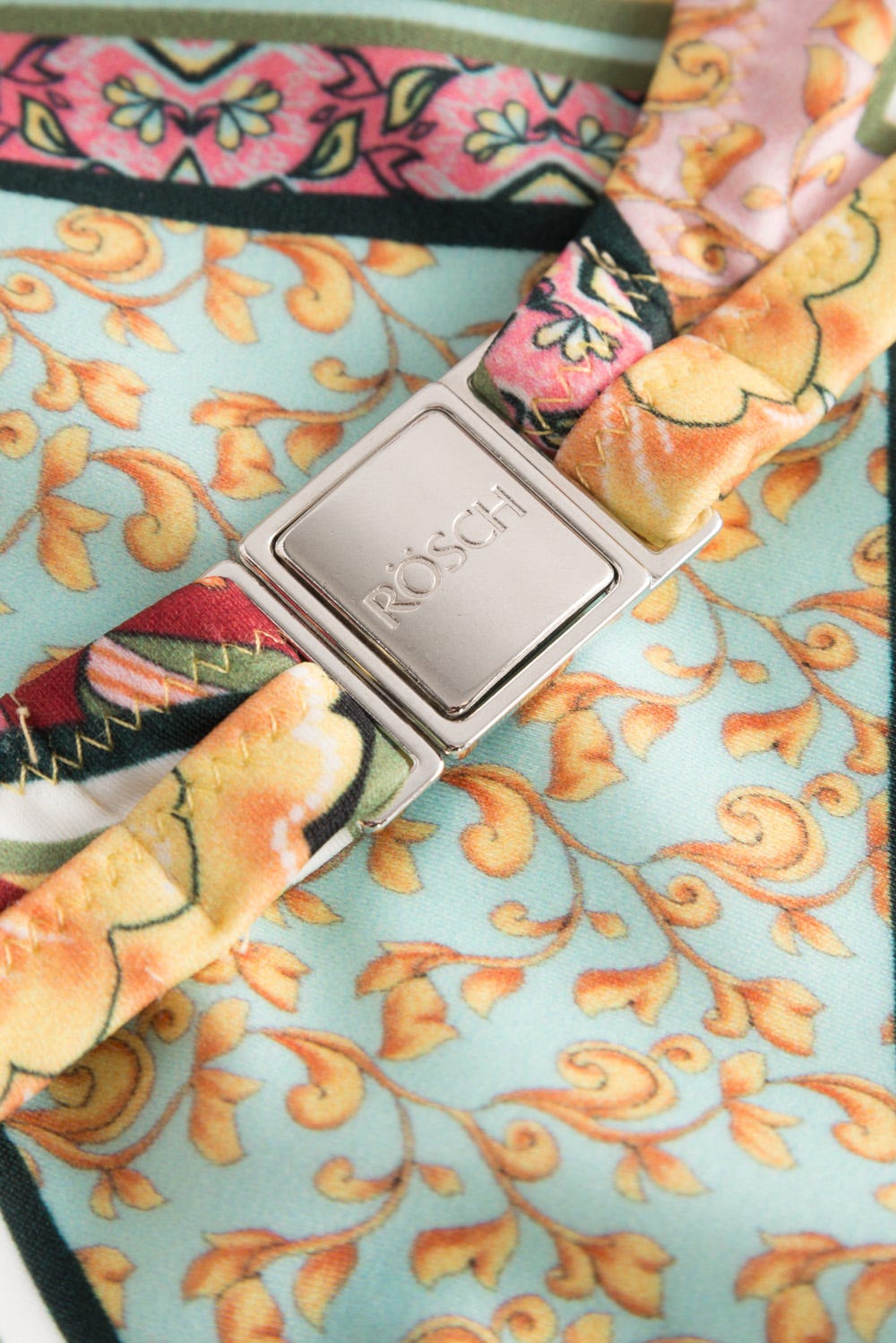 Detailbild 3 von Bikini im orientalischen Fliesen-Muster grafisch Lycra