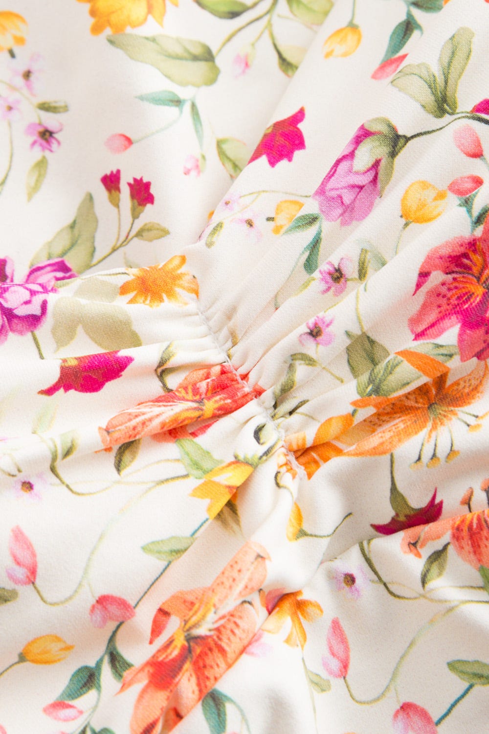 Detailbild 1 von Badeanzug im Blumen-Druck Sommerblüten Retro verspielt Lycra