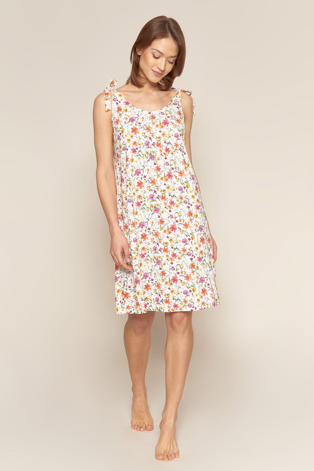 Frontalbild von Freizeitkleid im Blumen-Druck Sommerblüten romantisch Schleifendetails Viskose/Elasthan