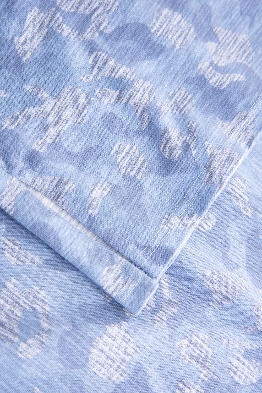 Detailbild 3 von T-Shirt im blauen Camouflage-Druck Halbarm Mix & Match Baumwolle/Elasthan