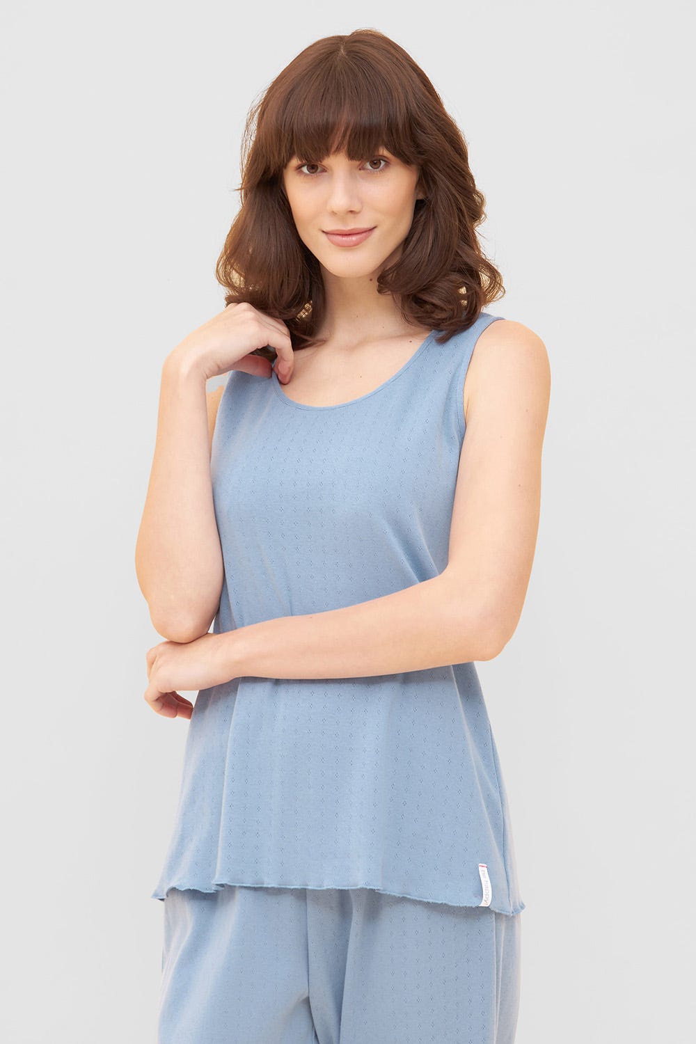 Frontalbild von Pyjama-Top aus Ajour Feinstrick Hellblau Ärmellos Mix & Match 100% Baumwolle