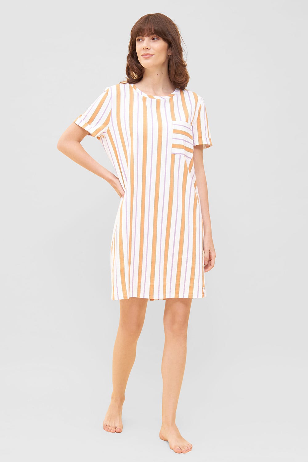 Frontalbild von Nachthemd im Streifen-Design Brusttasche Sommer Baumwolle/Elasthan