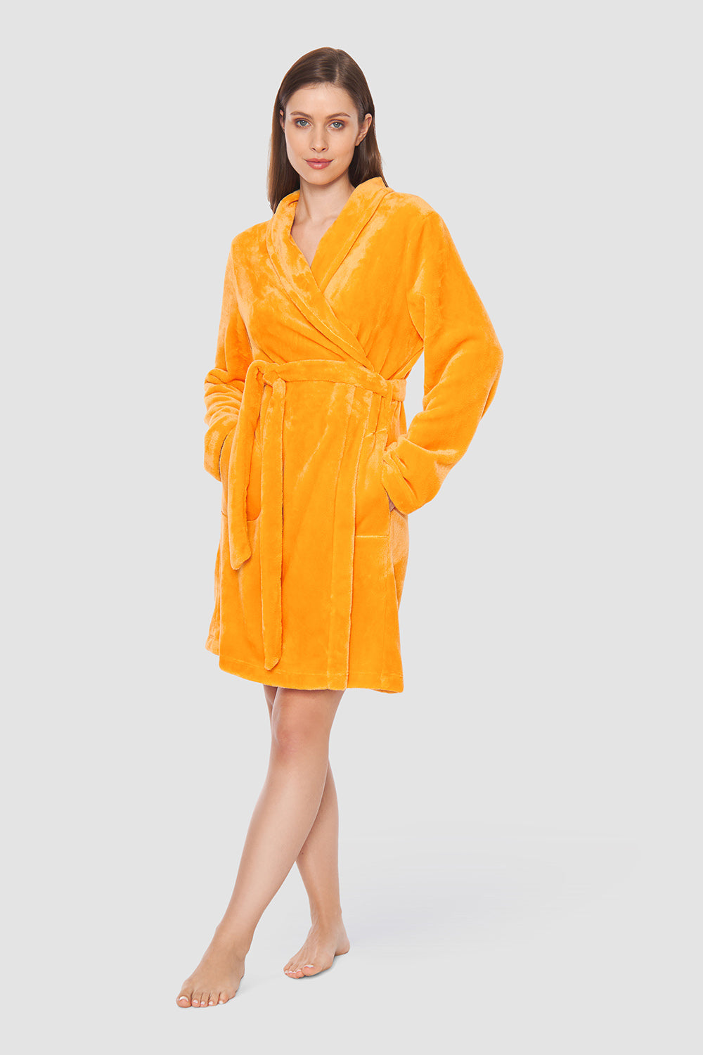 Frontalbild von Rösch Mantel Knielang