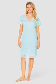 Frontalbild von Nachthemd mit feinen Spitzendetails Uni Elegant 100% Baumwolle