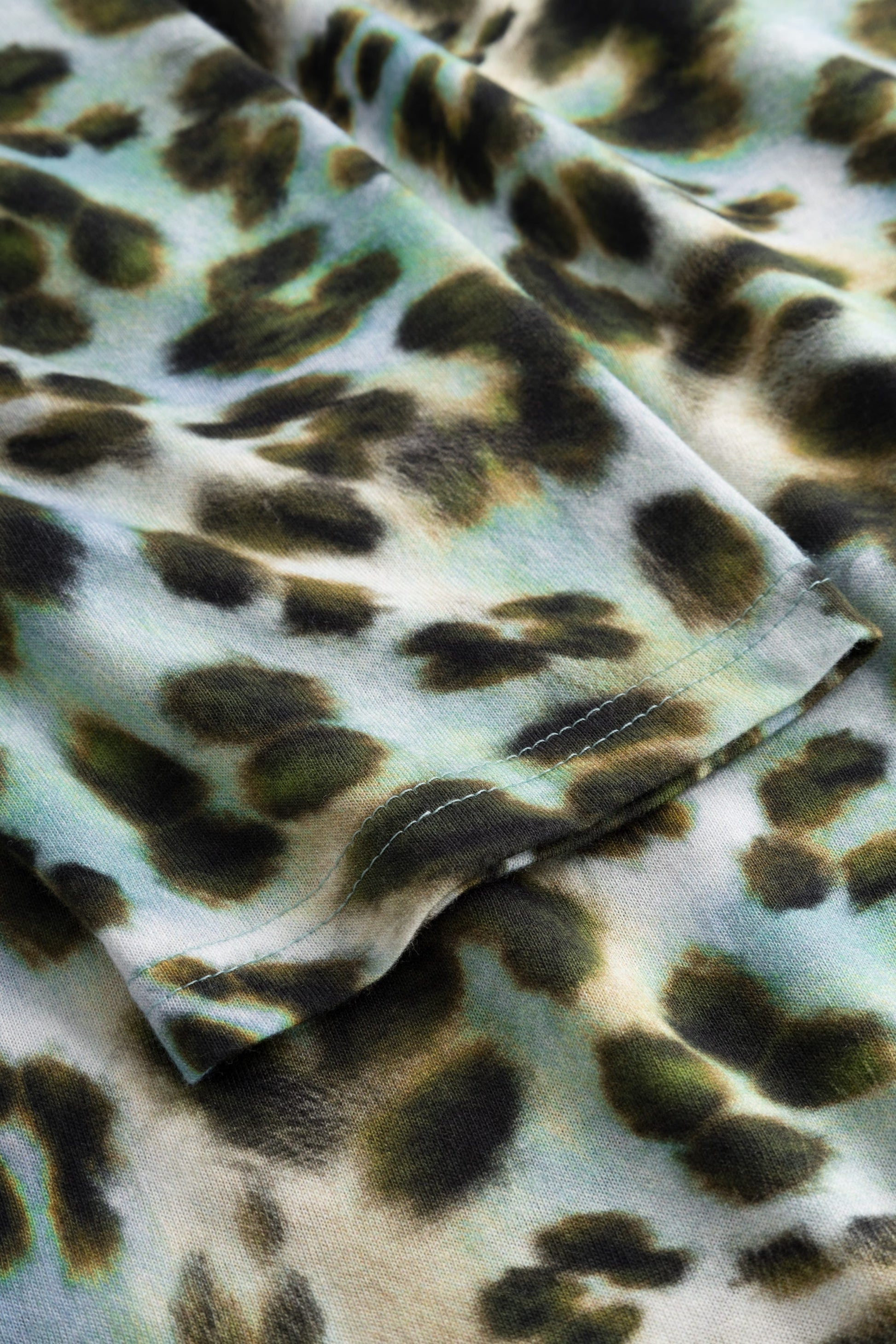 Detailbild 2 von Nachthemd im bunten Leo-Druck Baumwolle/Modal