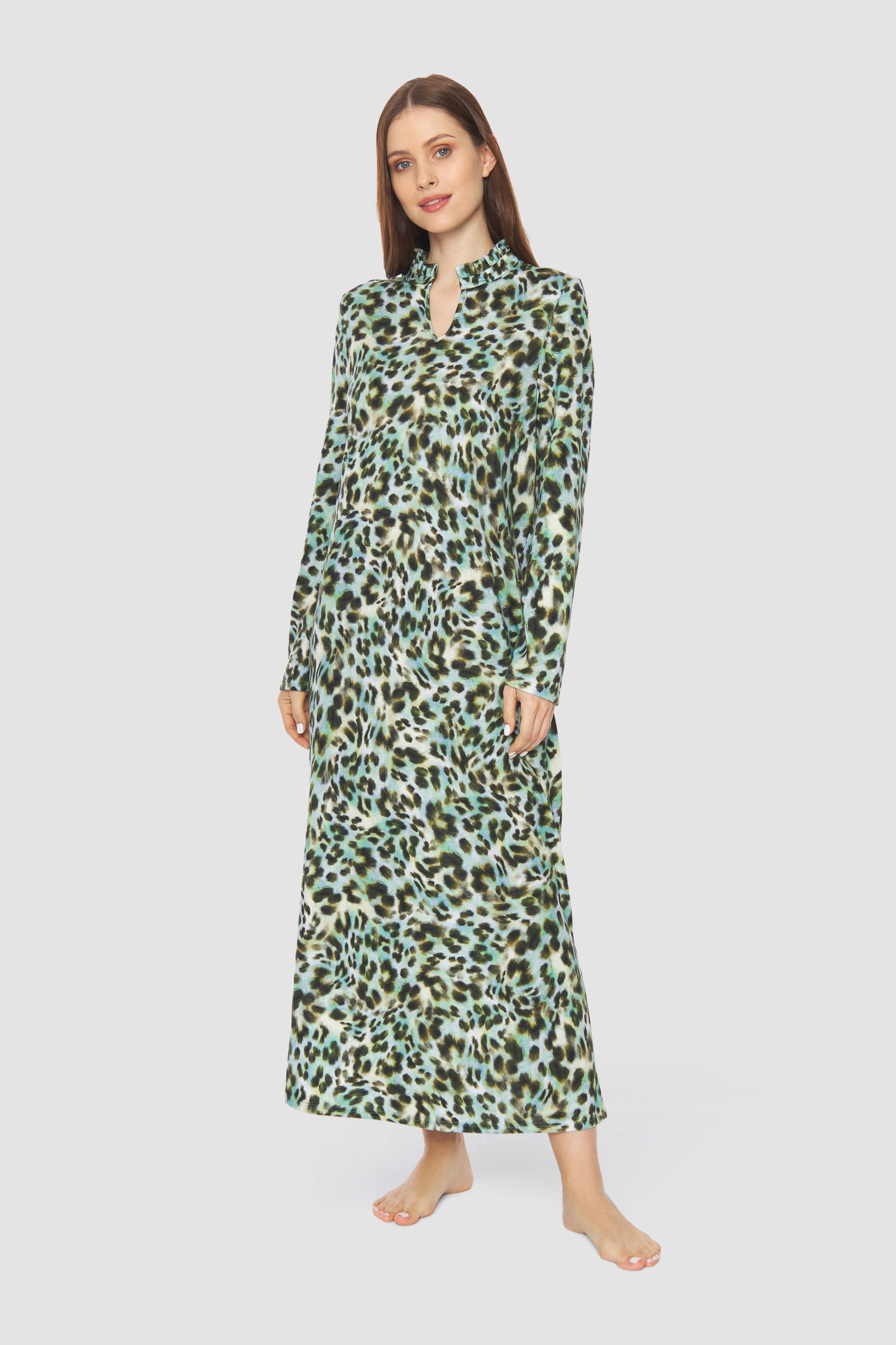 Frontalbild von Nachtkleid im bunten Leo-Druck Baumwolle/Modal