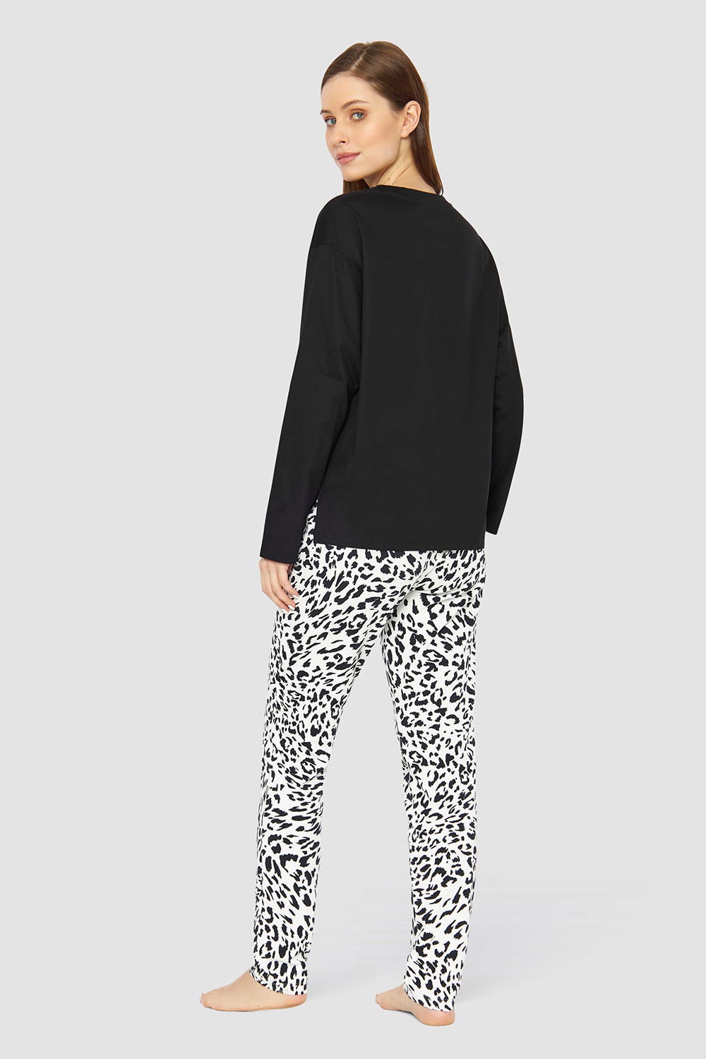 Rückansicht von Shirt mit Schriftzug "let your soul shine" 100% Baumwolle