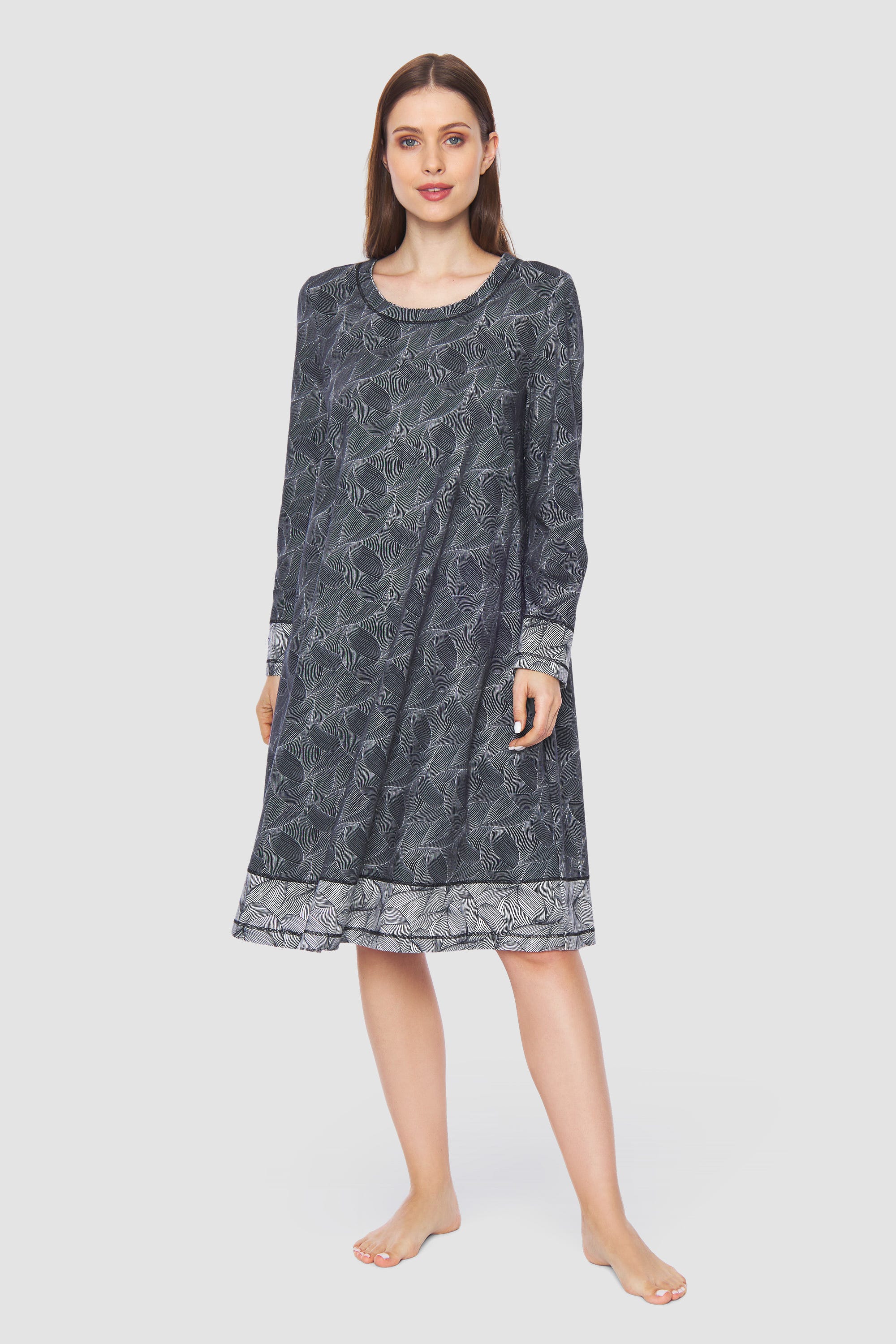 Frontalbild von Nachthemd im schwarz-weißen Mix A-Linie Baumwolle/Modal Große Größen bis 54