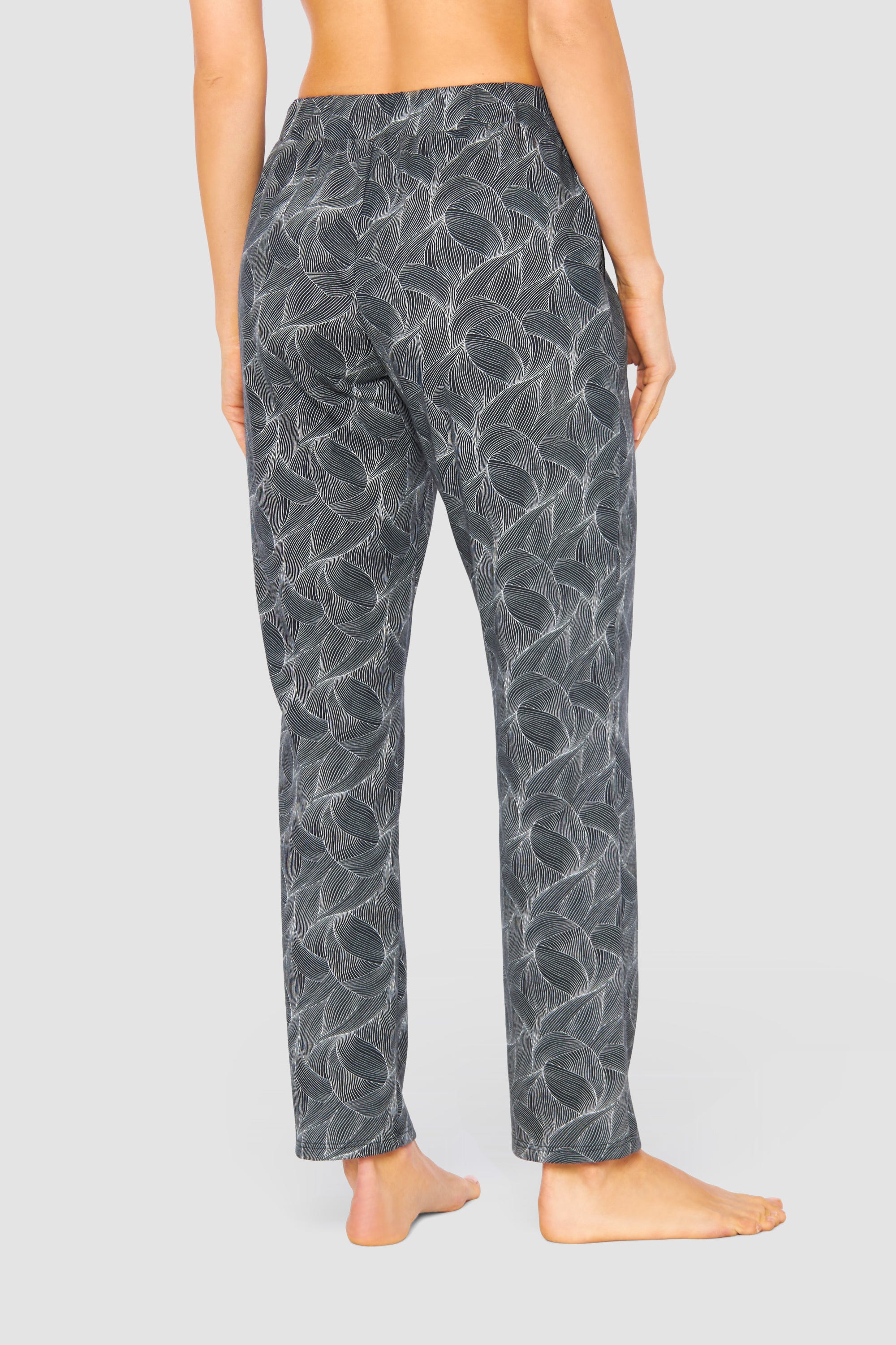 Rückansicht von Hose im schwarz-weißen Druck Baumwolle/Modal Große Größen bis 54