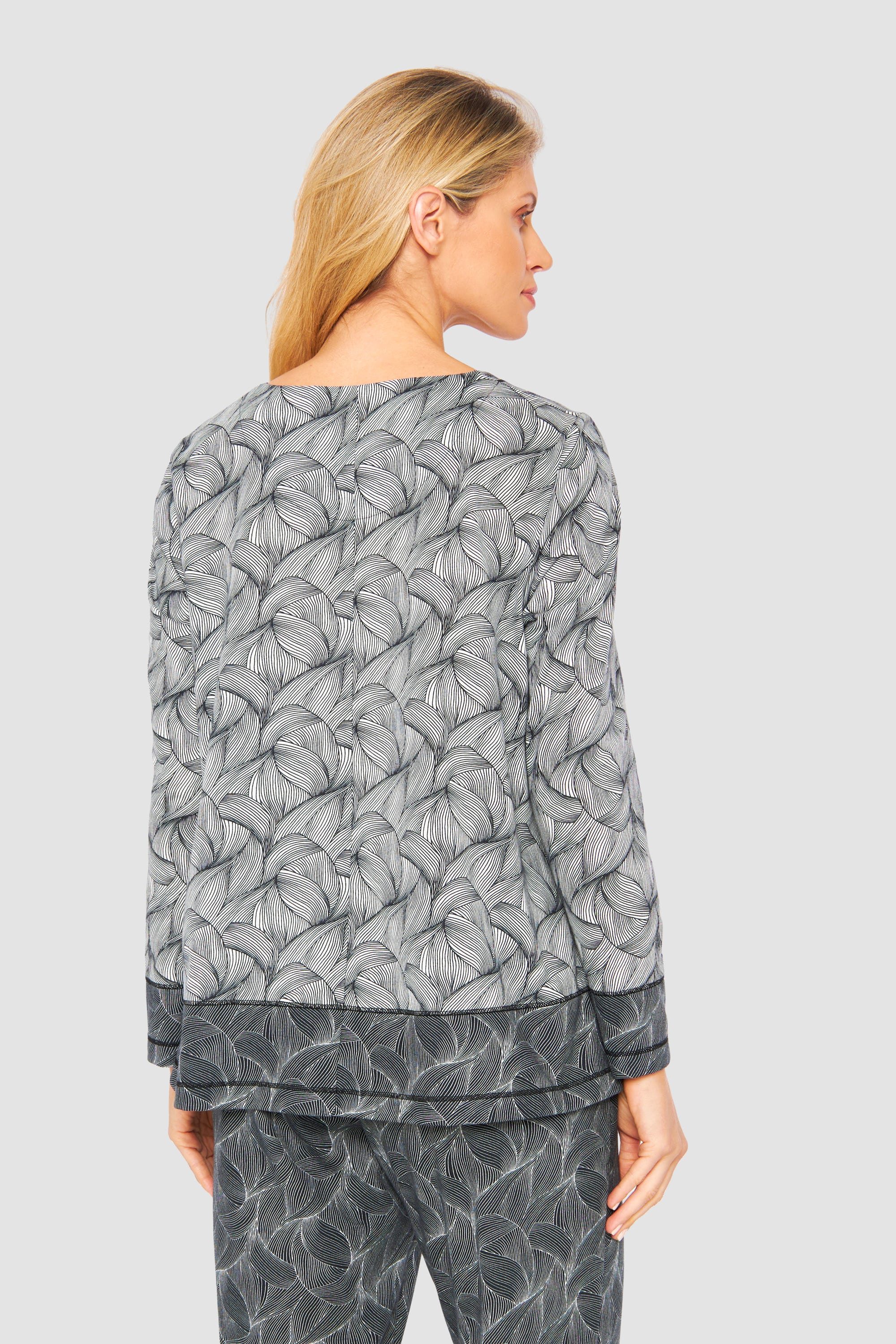 Rückansicht von Oberteil im Mustermix A-Linie Baumwolle/Modal Große Größen bis 54