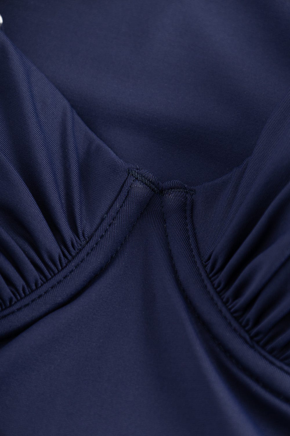 Detailbild 3 von Badeanzug mit Raffungen Bügel Dunkelblau Ripp recyceltes Polyester/Elasthan