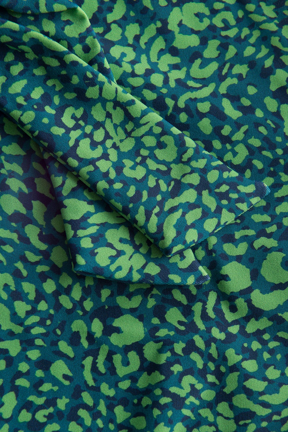 Detailbild 2 von Bikini-Hose mit Schleifen Leo-Druck Grün Klassisch recyceltes Polyamid/Elasthan