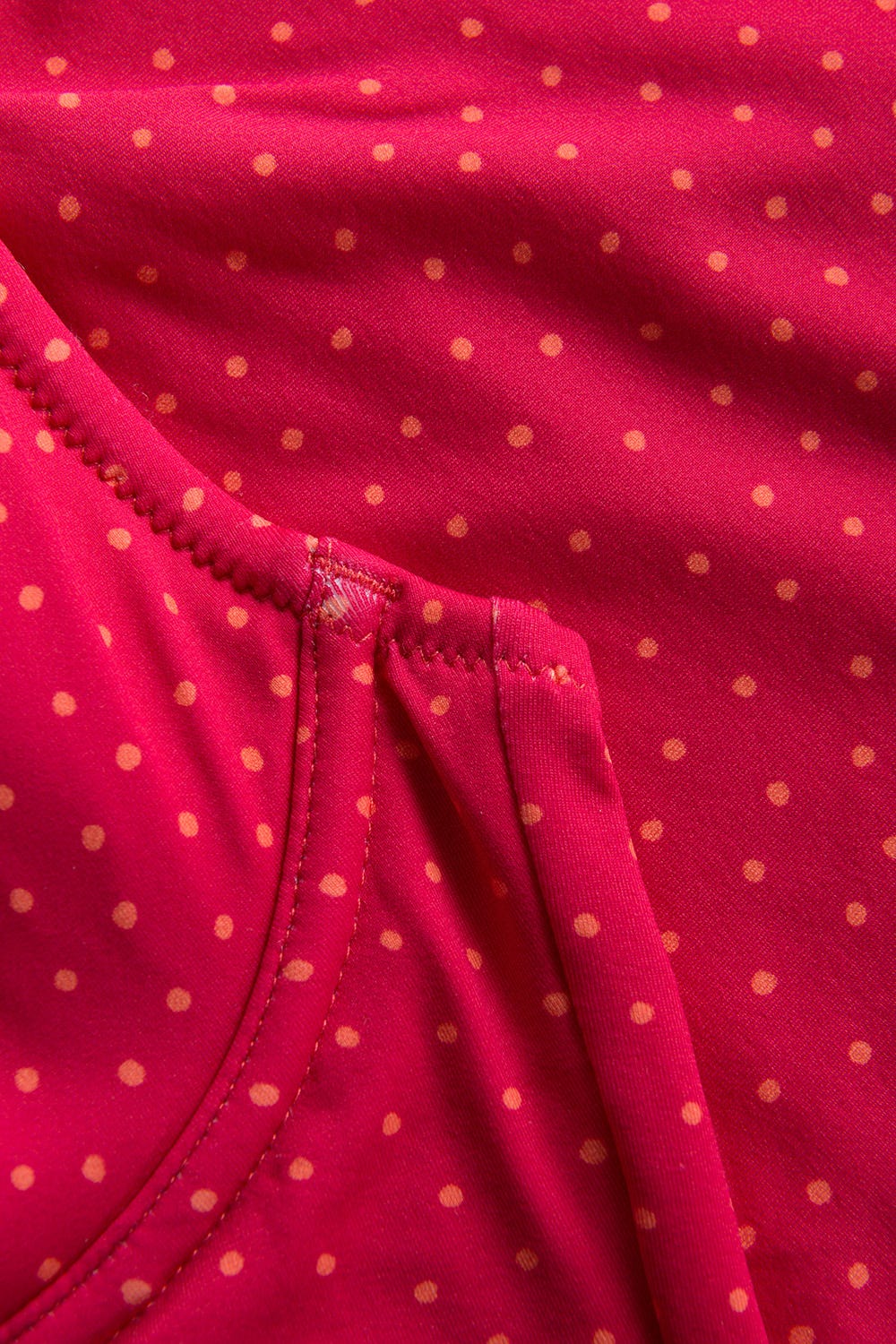 Detailbild 3 von Badeanzug im pinken Mini-Tupfen-Druck recyceltes Polyamid/Elasthan