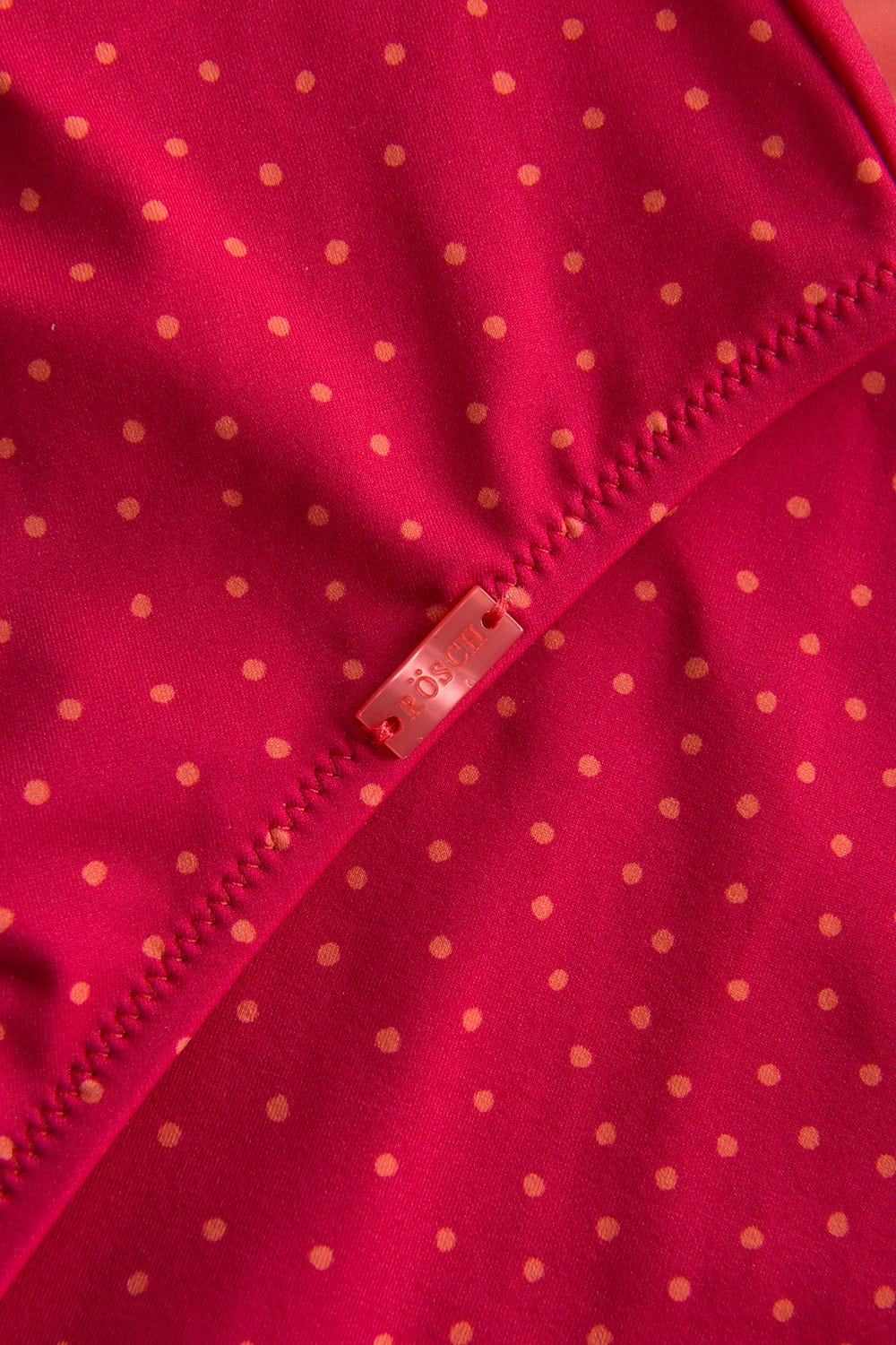 Detailbild 2 von Badeanzug im Muster-Mix Rückenausschnitt recyceltes Polyamid/Elasthan