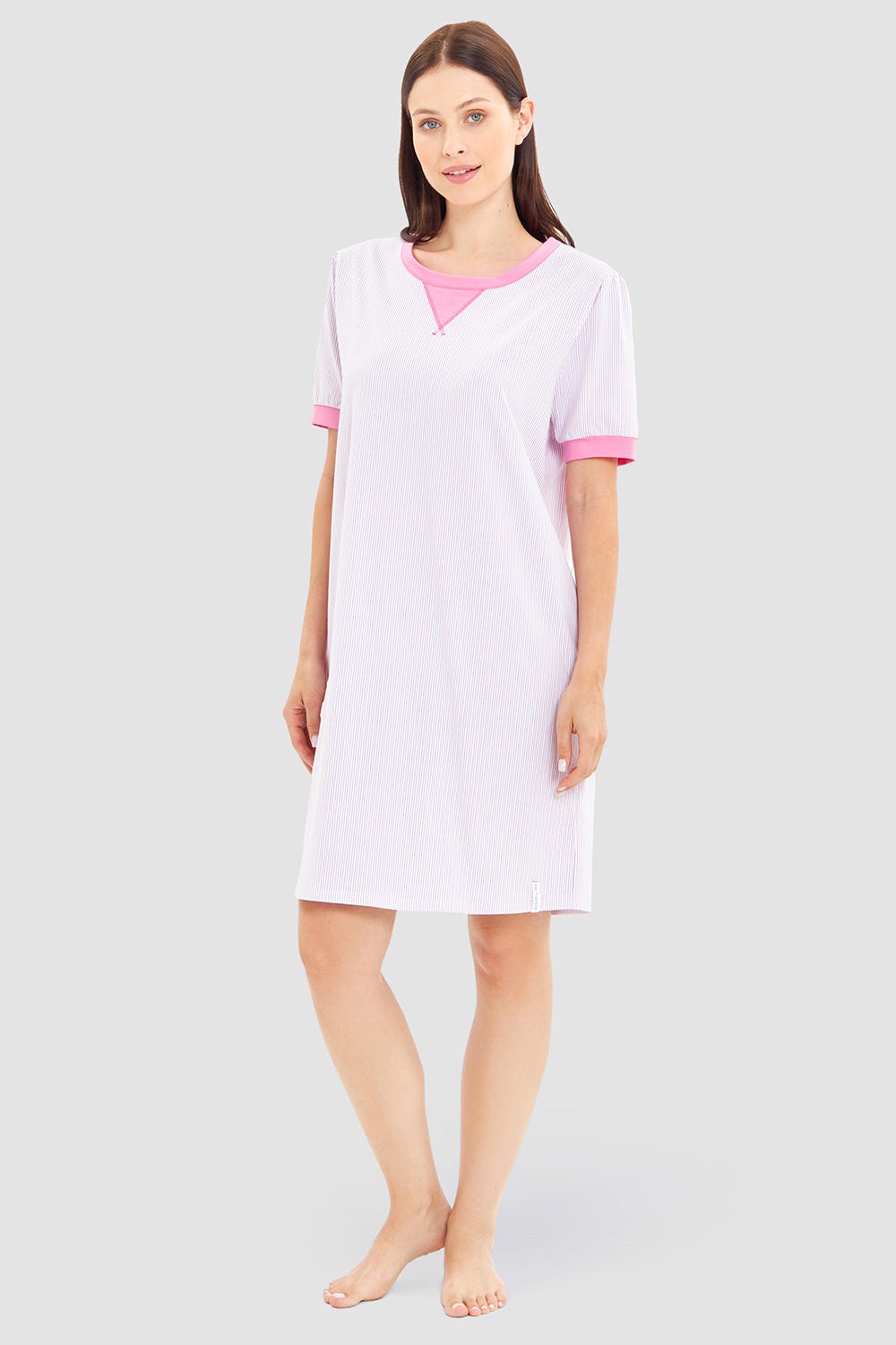 Frontalbild von Nachthemd im Streifendruck Rosa-Blau Baumwolle/Elasthan