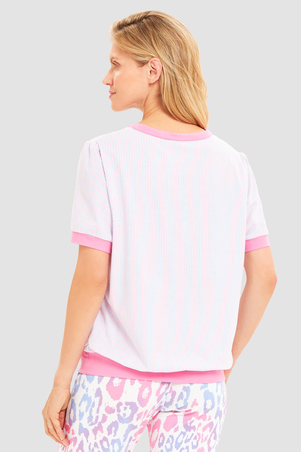 Rückansicht von Pyjamashirt im Streifendruck Rosa-Blau Baumwolle/Elasthan