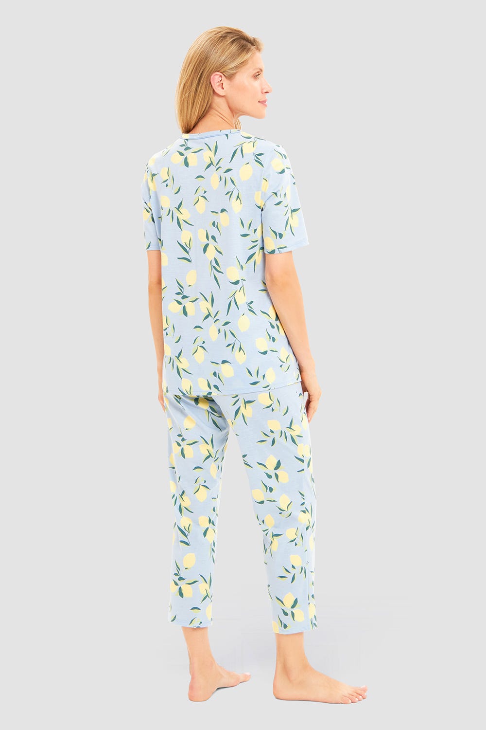 Rückansicht von Pyjama im Zitronendruck sommerlich 100% Baumwolle