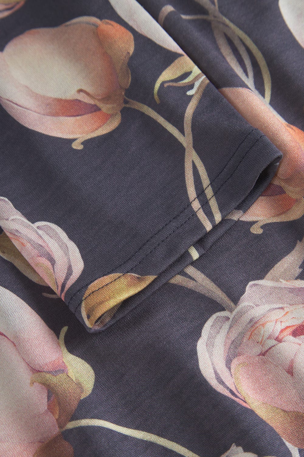 Detailbild 2 von Pyjama im floralen Druck romantisch 100% Modal