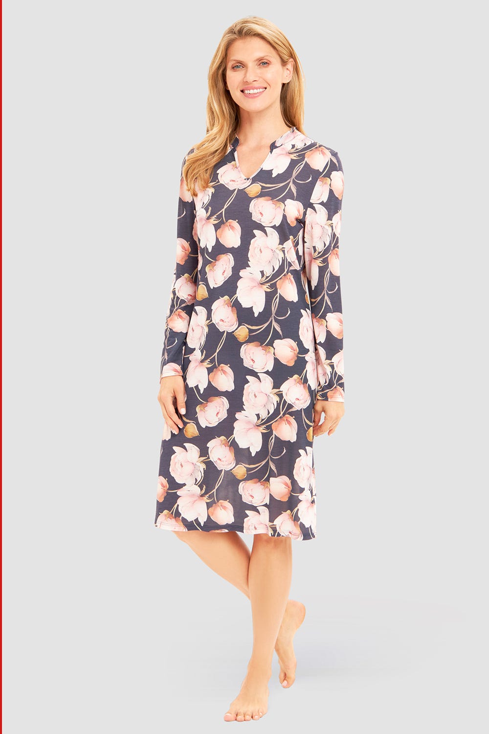 Frontalbild von Nachthemd im floralen Druck romantisch 100% Modal