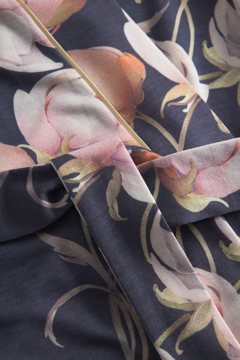 Detailbild 2 von Morgenmantel im floralen Druck romantisch 100% Modal