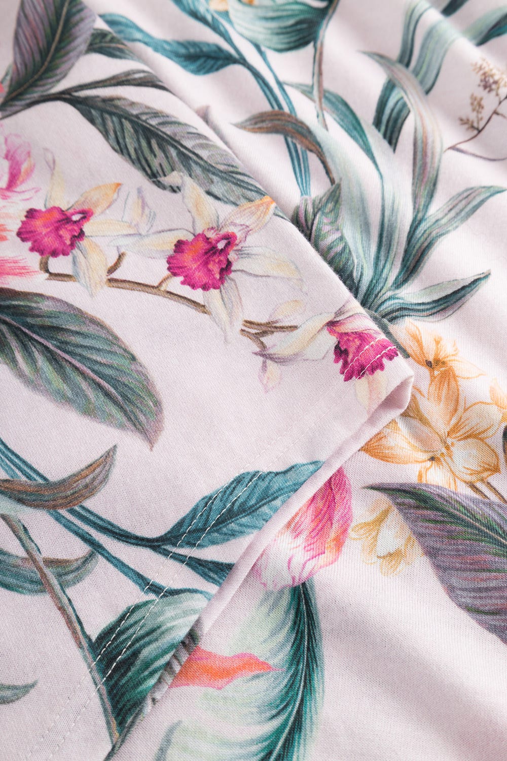 Detailbild 3 von Nachthemd im sommerlichen Blumendruck exotisch Baumwolle/Modal