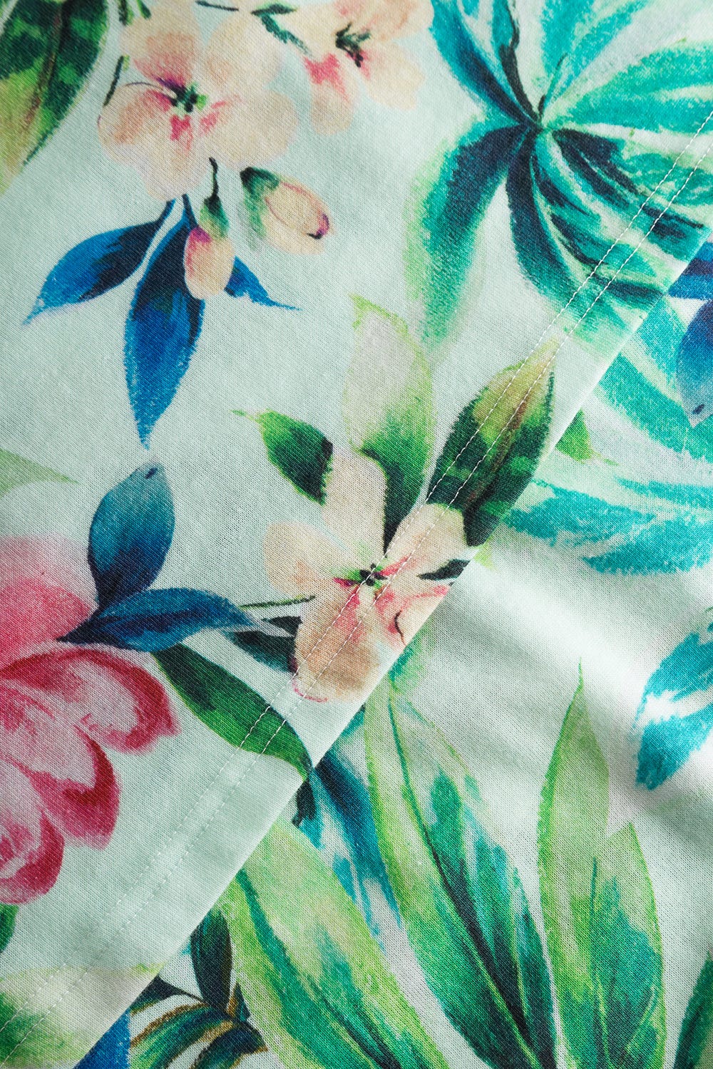 Detailbild 2 von Nachtkleid im exotischen Blumendruck Baumwolle/Modal