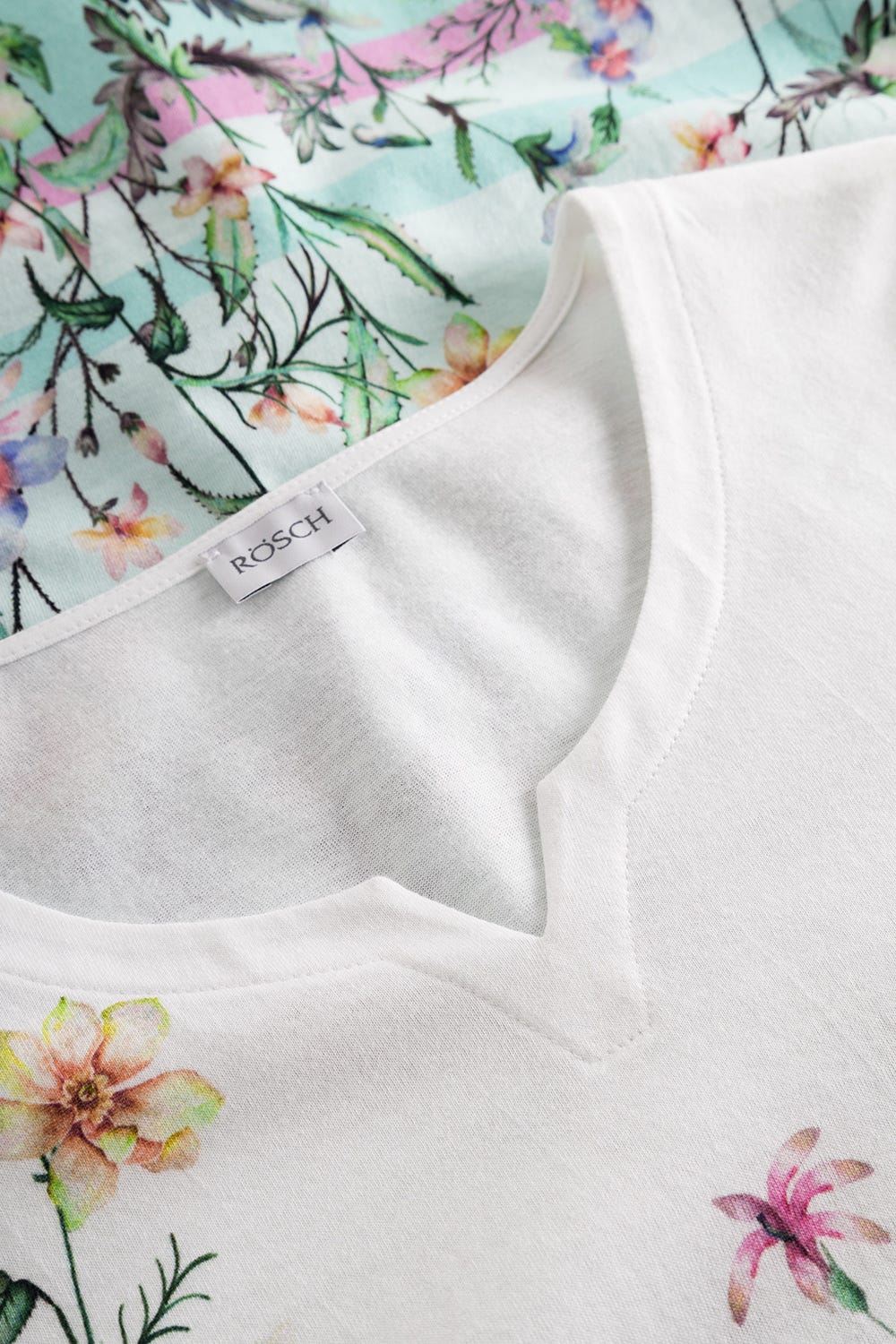 Detailbild 1 von Pyjama mit Frühlingsblumen-Druck 100% Baumwolle