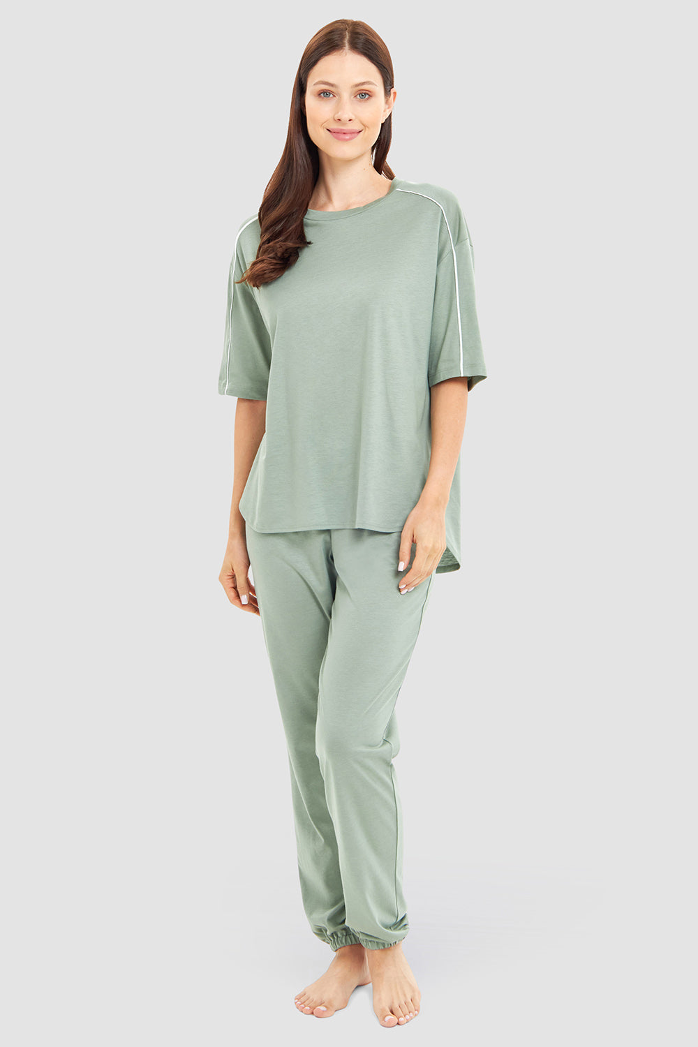 Ganzkörperbild von Rösch Shirt Kurzarm