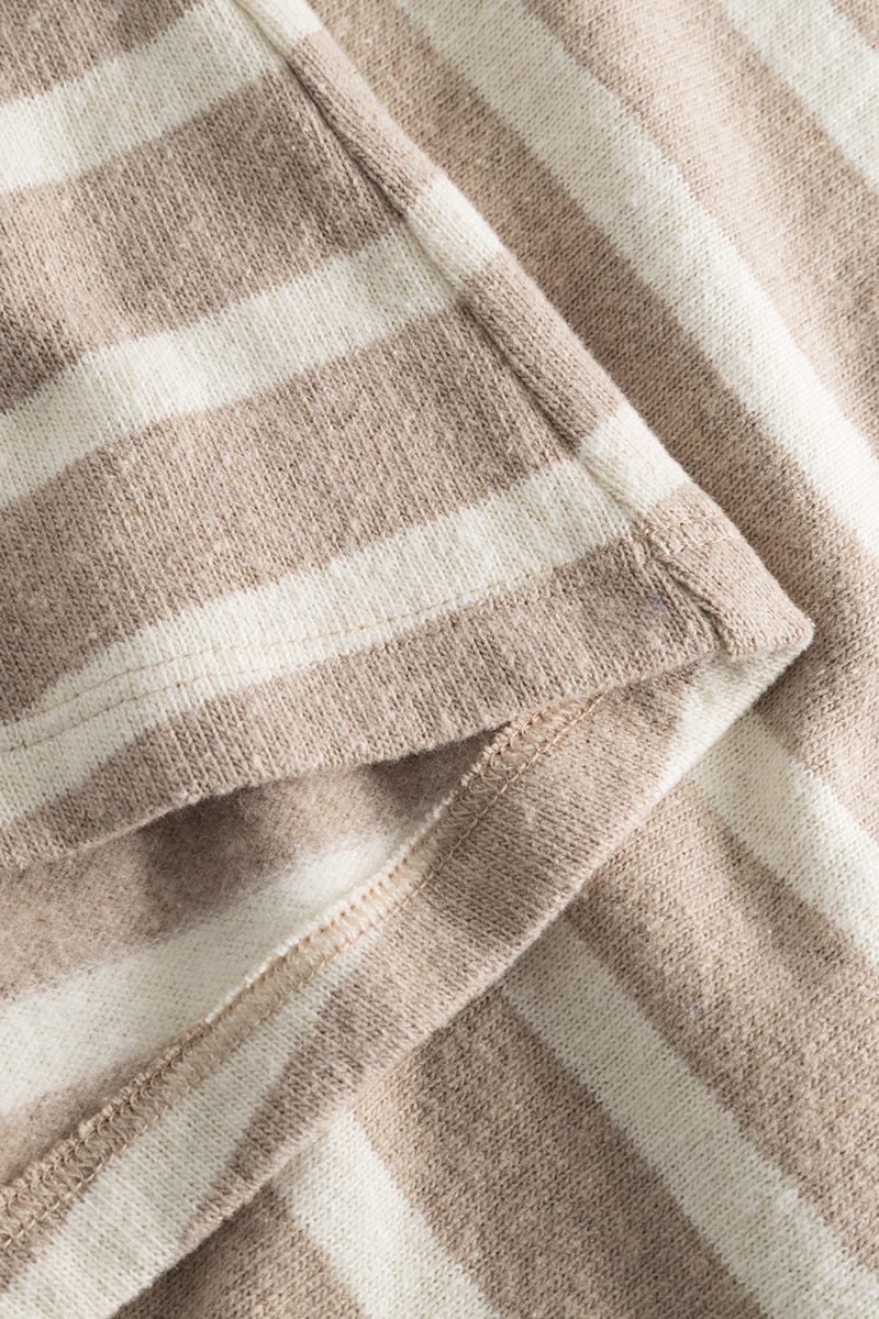 Detailbild 3 von Hausanzug im Ringeldruck Hellbraun aus Strickware