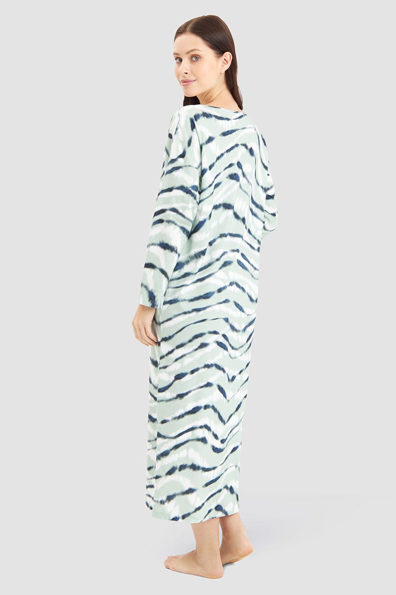 Rückansicht von Nachthemd im Batidruck Mintgrün Maxilänge 100% Baumwolle