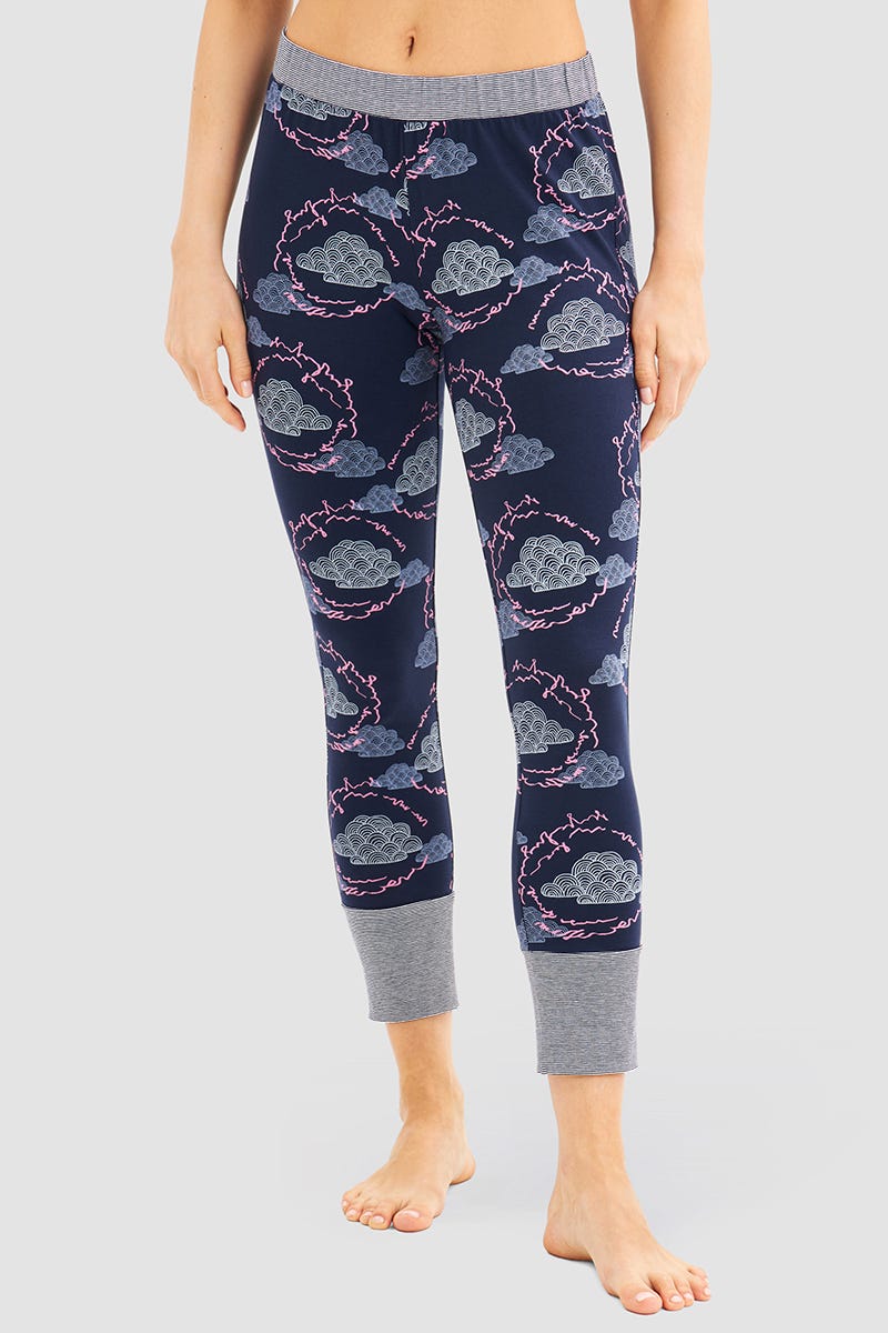 Frontalbild von 7/8-Pyjamahose im Wolken-Druck Baumwolle/Elasthan