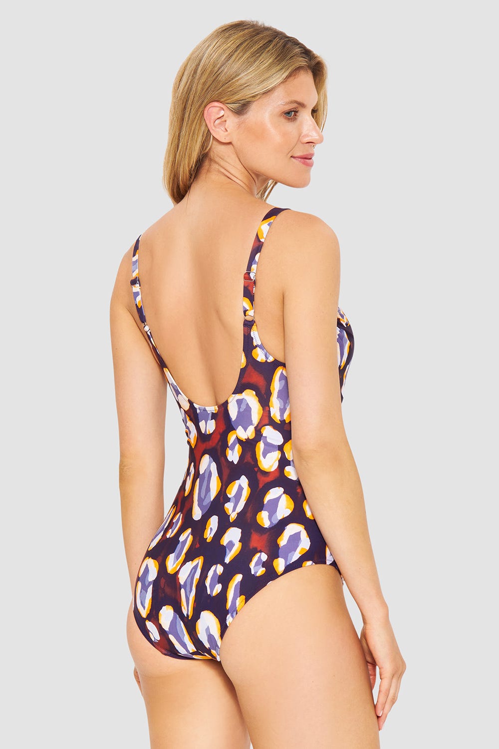 Rückansicht von Badeanzug im Tupfendruck Modern Leo