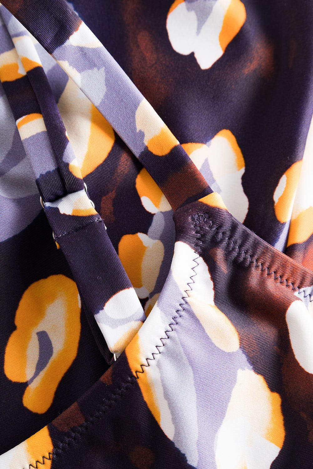 Detailbild 3 von Badeanzug Bügel im Tupfendruck Modern Leo