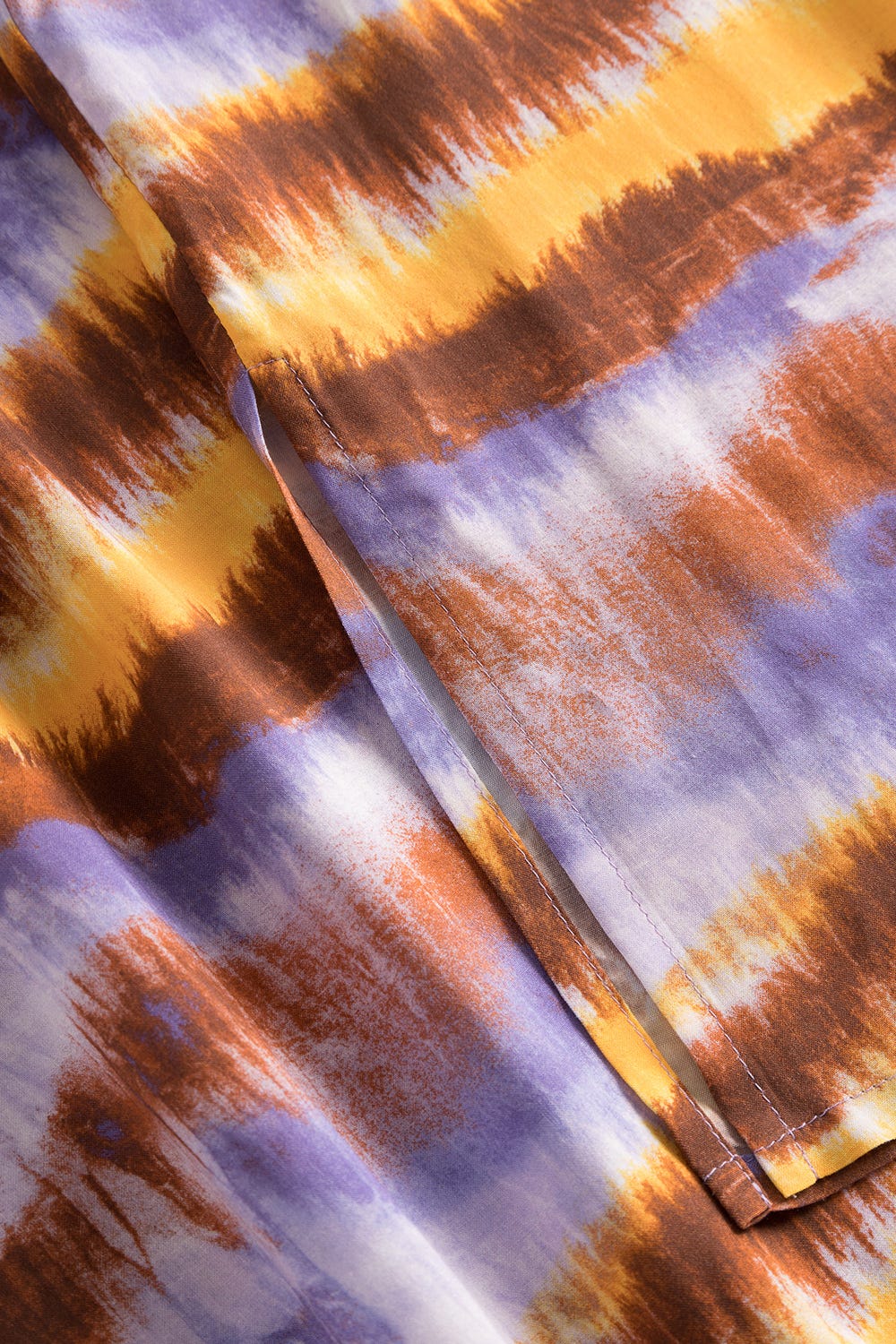 Detailbild 3 von Trägerkleid im Batikdruck moderne Streifen im Webdruck 100% Viskose