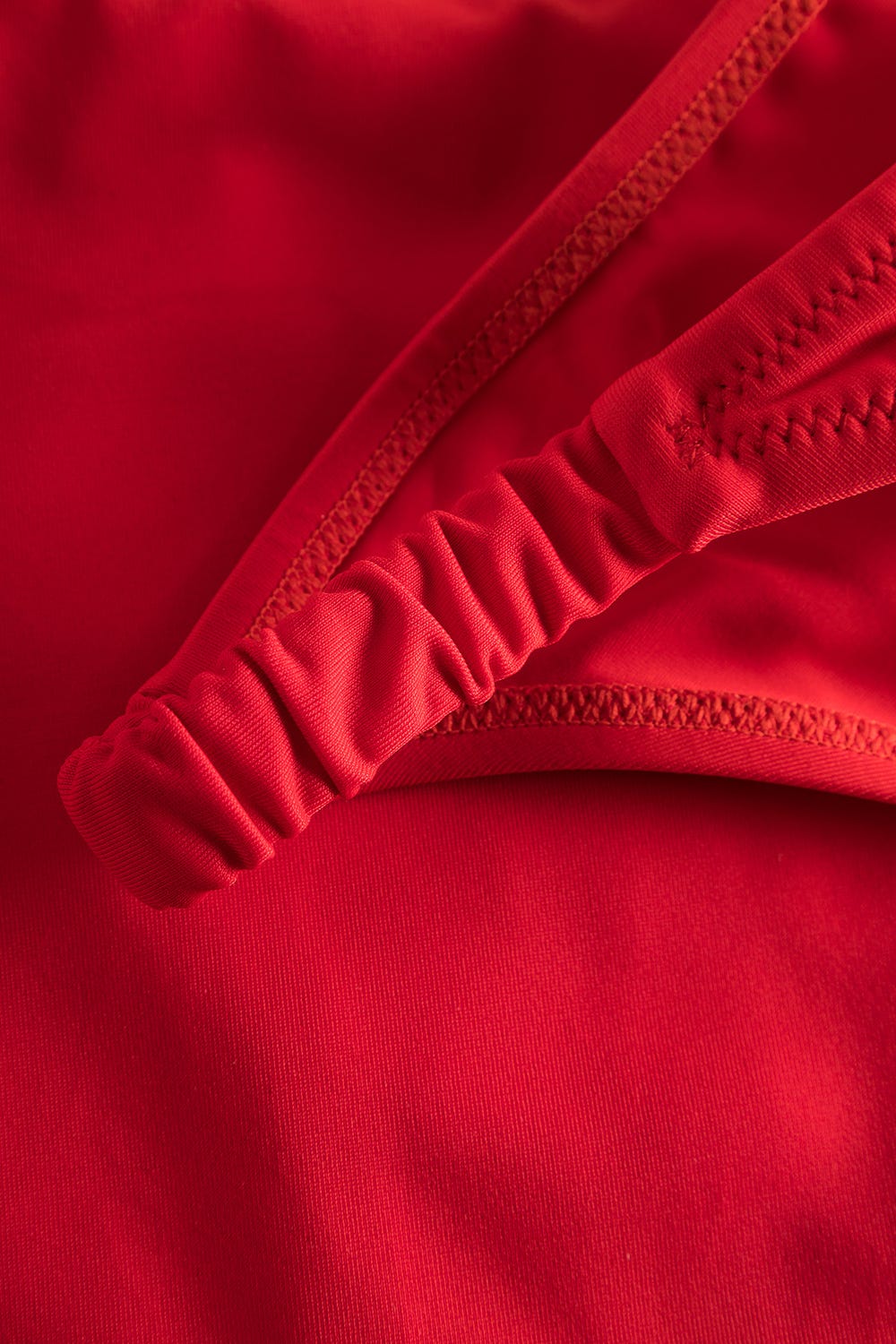 Detailbild 2 von Bikini-Hose in Rot einfarbig mit Raffungen