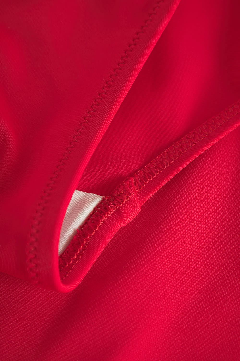 Detailbild 3 von Badeanzug in Rot einfarbig mit Bügel