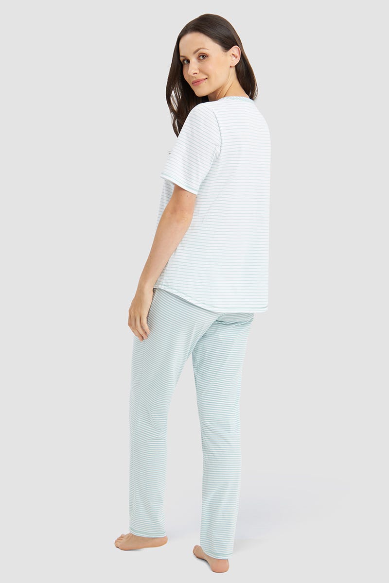 Rückansicht von Pyjama im Ringeldruck 100% Baumwolle