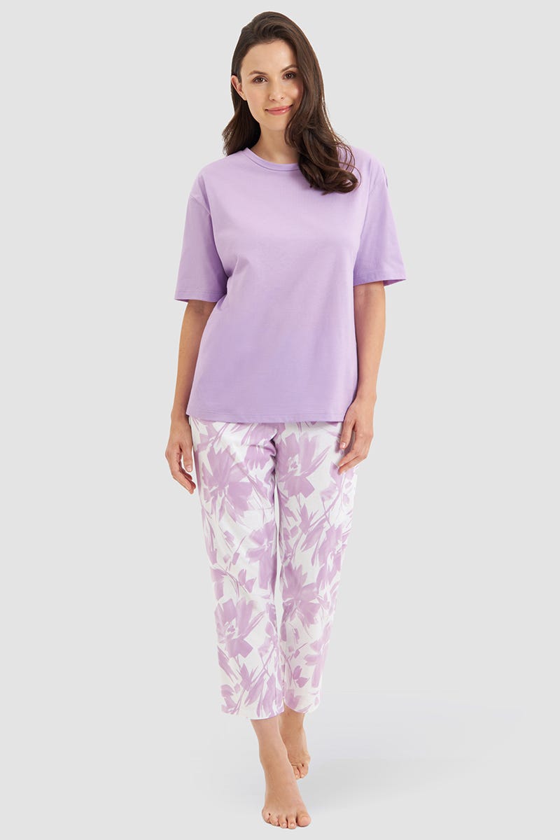 Frontalbild von Pyjama mit Blumendruck Violett 100% Baumwolle