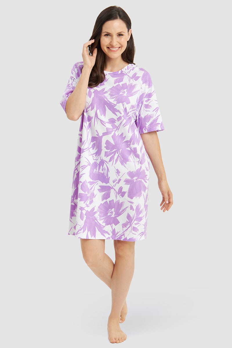 Frontalbild von Nachthemd im Blumendruck Violett 100% Baumwolle