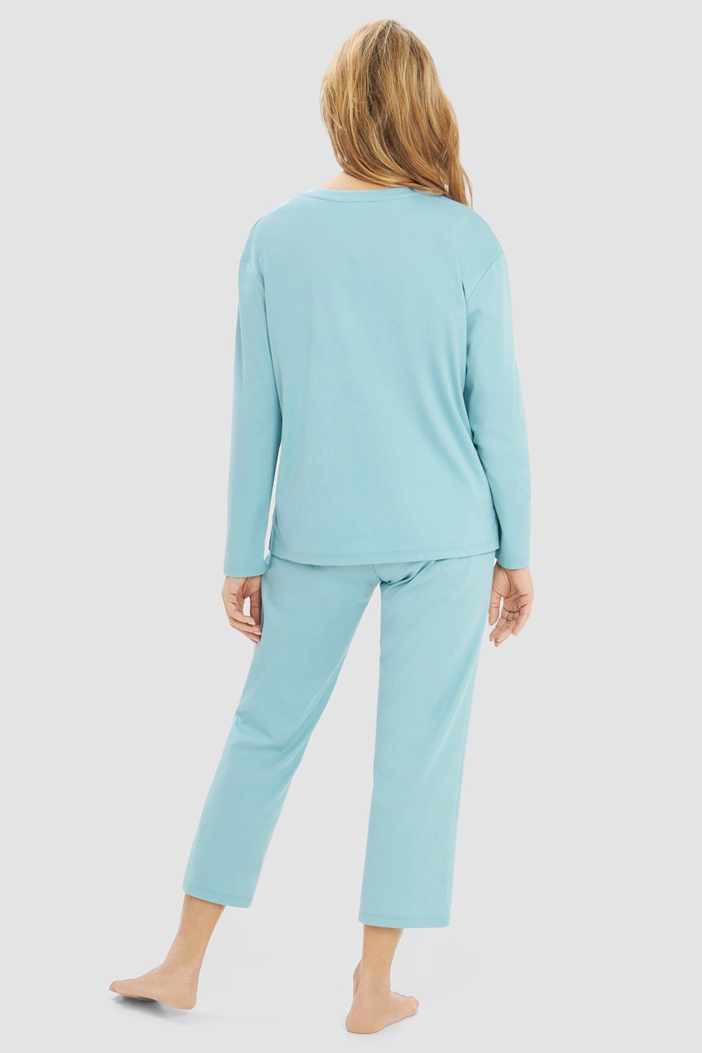 Rückansicht von Pyjama mit Satindetails an Brusttasche 100% Baumwolle