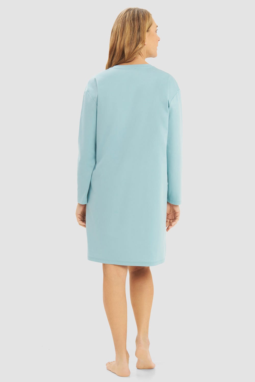 Rückansicht von Nachthemd mit Satindetails an Brusttasche