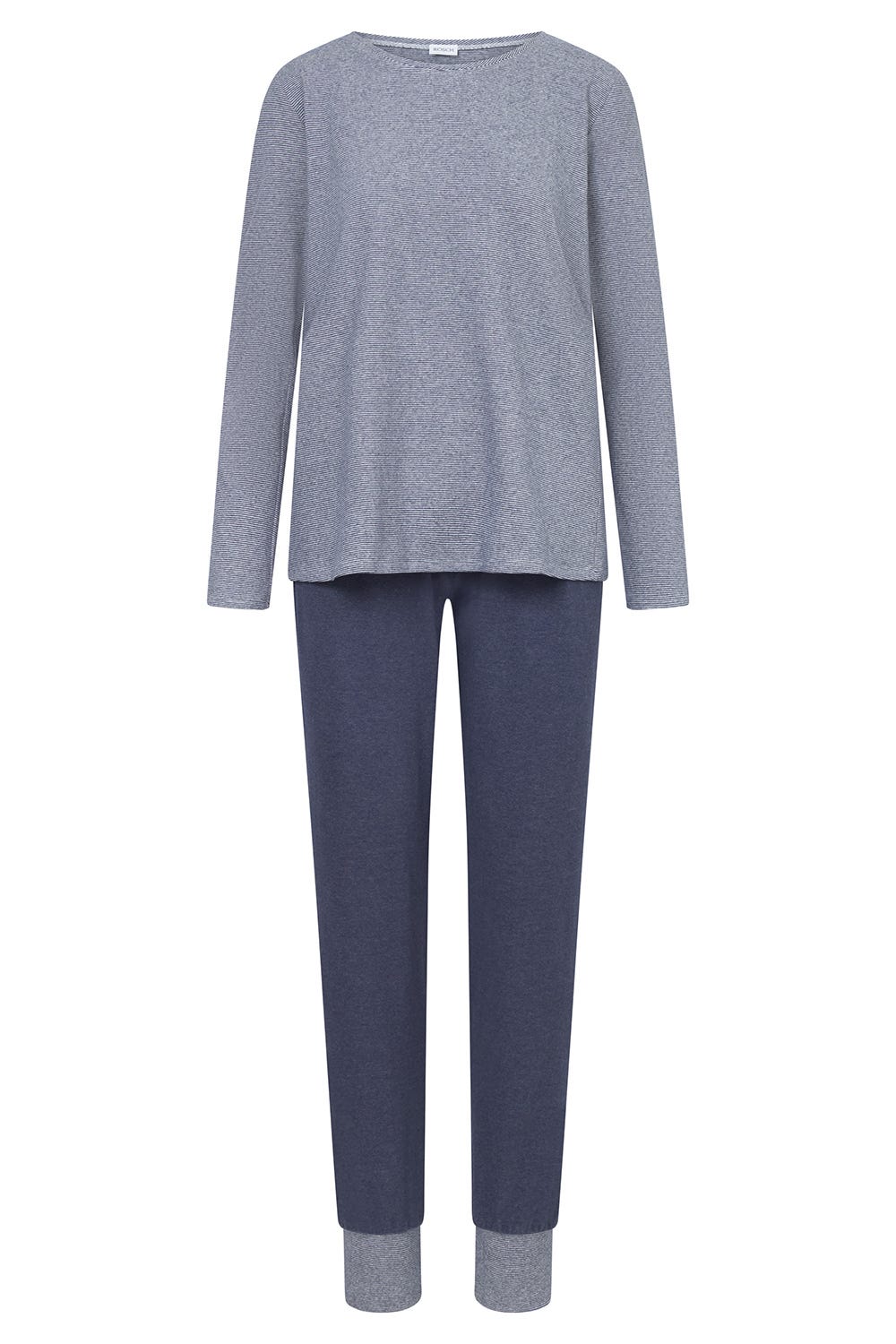Hollowbild von Pyjama im Ringelmuster-Mix Strickware