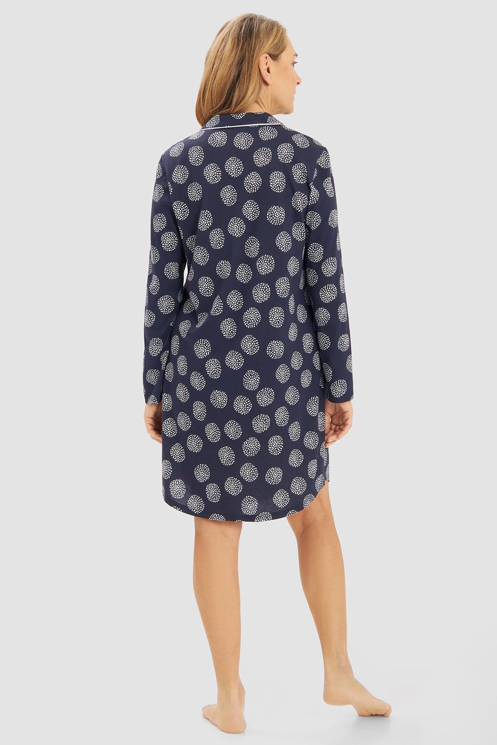 Rückansicht von Nachthemd Langarm im grafischen Punktemuster Baumwolle/Modal