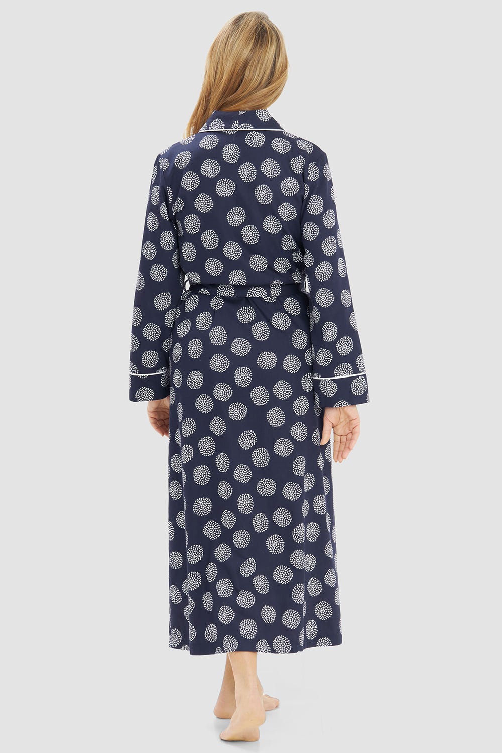 Rückansicht von Morgenmantel im grafischen Punktemuster 100% Baumwolle