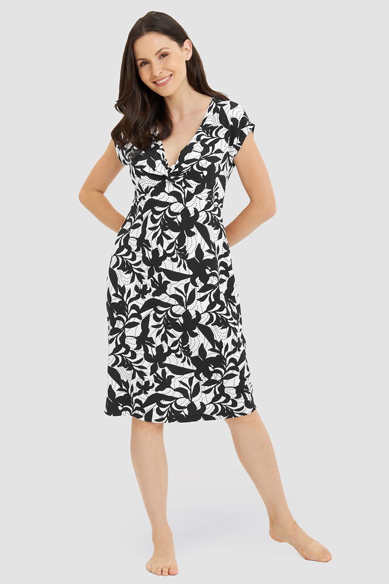 Frontalbild von Strandkleid im Blätter-Druck Schwarz-Weiß Viskose/Elasthan