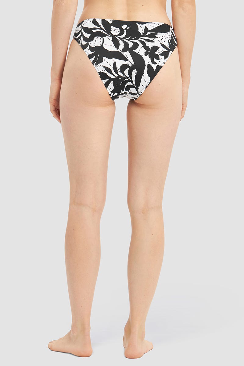 Rückansicht von Bikini Hose im Blätter-Druck Schwarz-Weiß