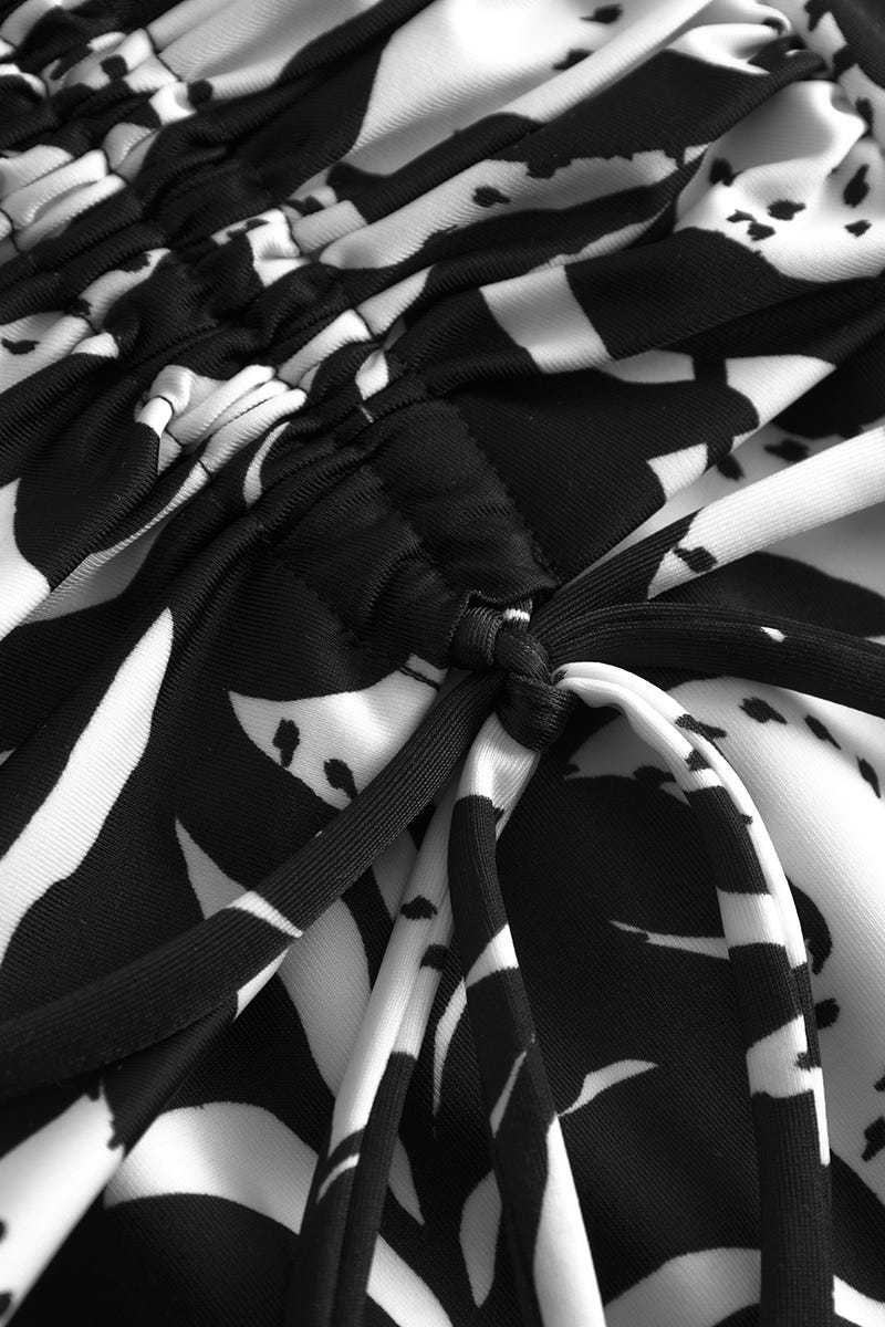 Detailbild 2 von Badeanzug im Blätter-Druck Schwarz-Weiß 