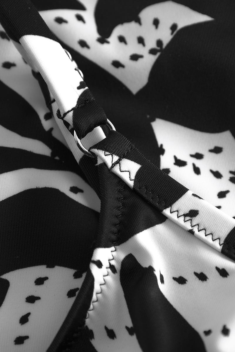 Detailbild 3 von Badeanzug im Blätter-Druck Schwarz-Weiß 